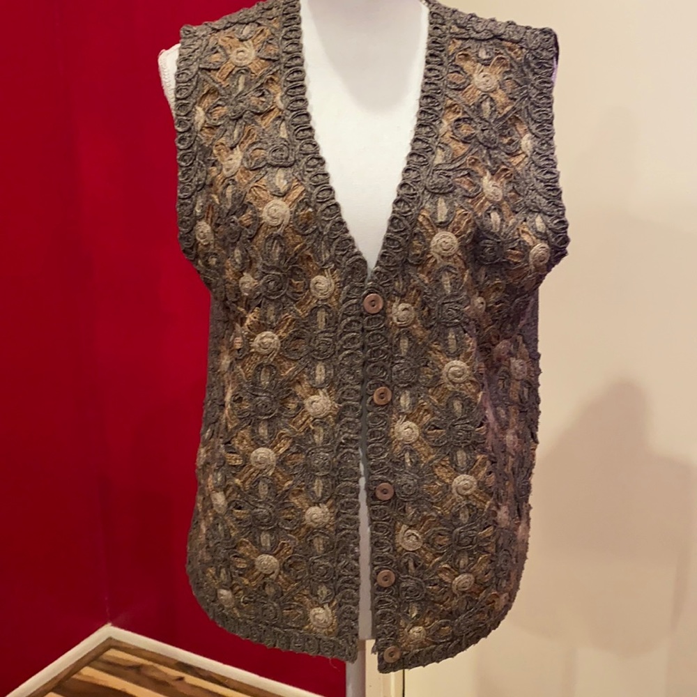 Beautiful 100% Acrylic best